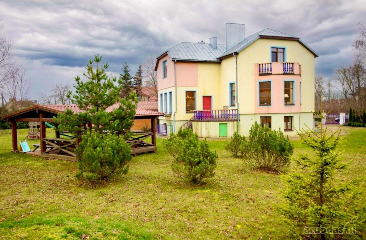 Wonderful 7 Bedroom Home In Vilnius Didzioji Reise Esterno foto