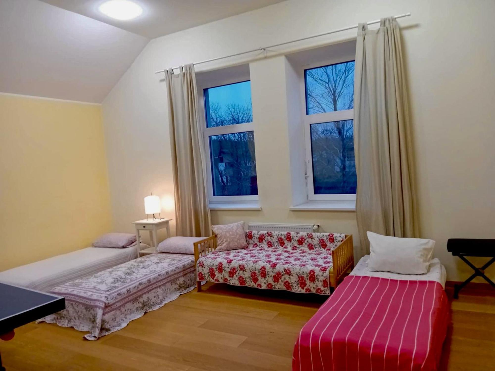 Wonderful 7 Bedroom Home In Vilnius Didzioji Reise Esterno foto